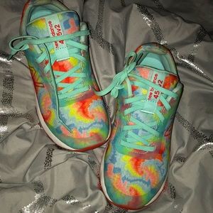 Girls New Balance Sneakers size 4.5